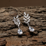 LEAVES DROOP EARRING