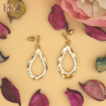 GOLDEN OVAL EARRING